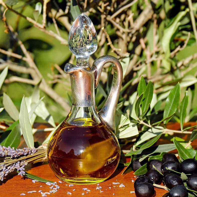 olive-oil-1596417_1280